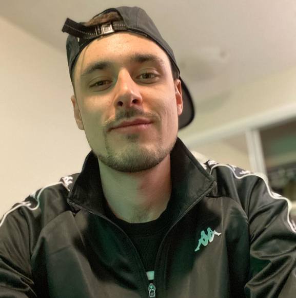 Meet your Posher, Riley - Picture 1 of 1